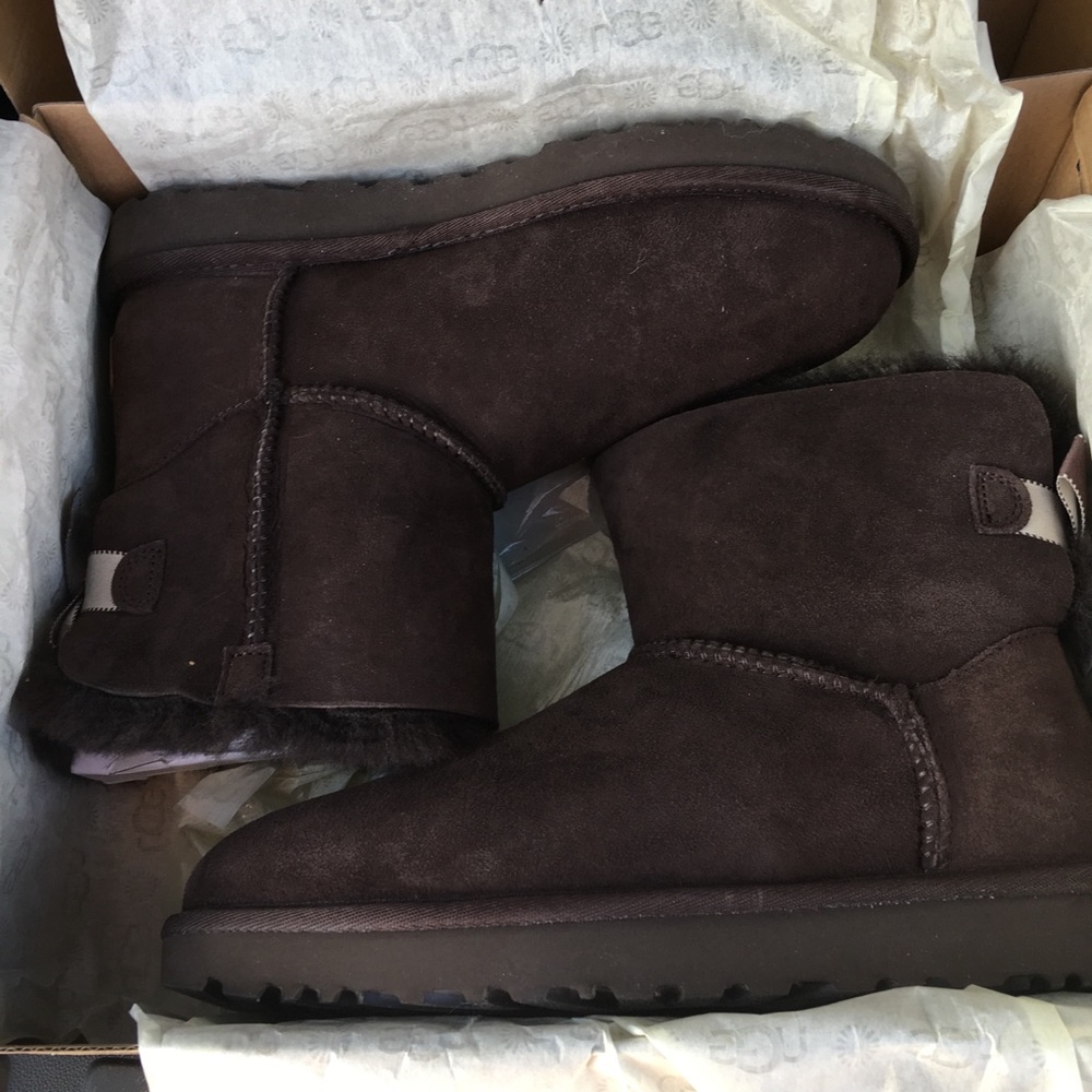 NIB Ugg Mini Bailey Bow🌸Sold - Picture 2 of 3